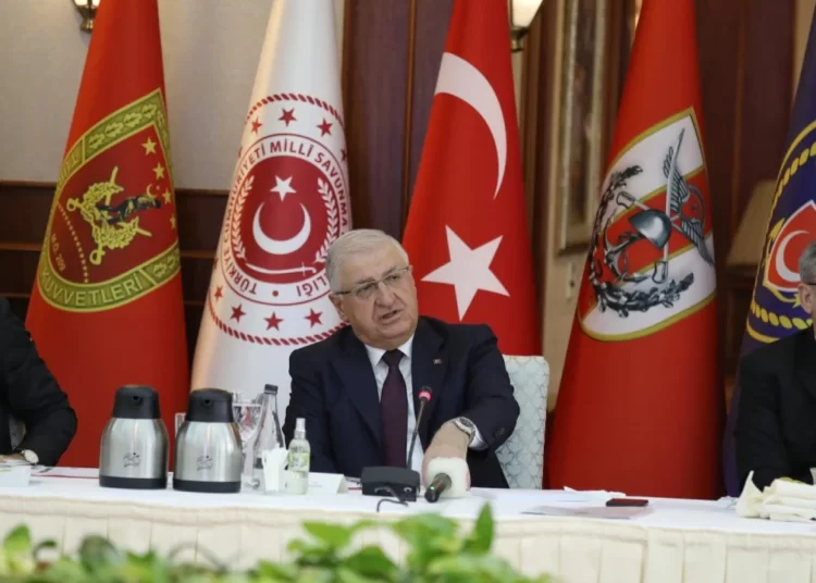 Bakan Güler, 'teğmen kavgası' hakkında konuştu: Hepsi görevden uzaklaştırıldı 1 Bakan Güler, ‘teğmen kavgası’ hakkında konuştu: Hepsi görevden uzaklaştırıldı