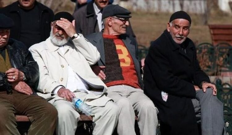 Kasım enflasyonu açıklandı, çalışan ve emekli zamlı maaş hesabına başladı 1 Kasım enflasyonu açıklandı, çalışan ve emekli zamlı maaş hesabına başladı