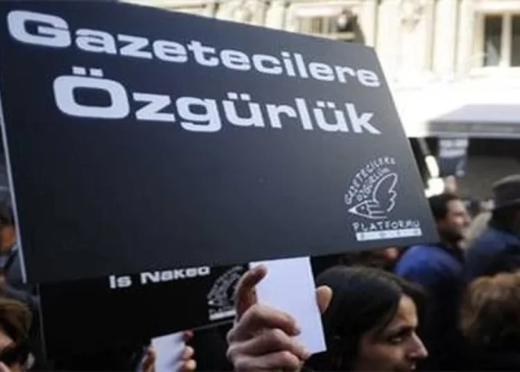 RSF: Türkiye'de bu yıl 43 gazeteci tutuklandı 1 RSF: Türkiye’de bu yıl 43 gazeteci tutuklandı