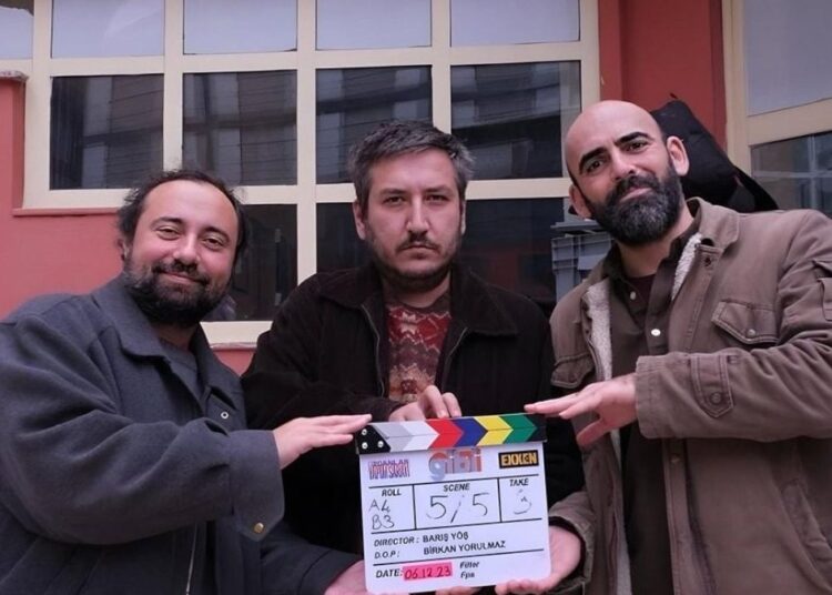 Fenomen dizi 'Gibi'nin 5. sezon çekimleri başladı 1 Fenomen dizi ‘Gibi’nin 5. sezon çekimleri başladı