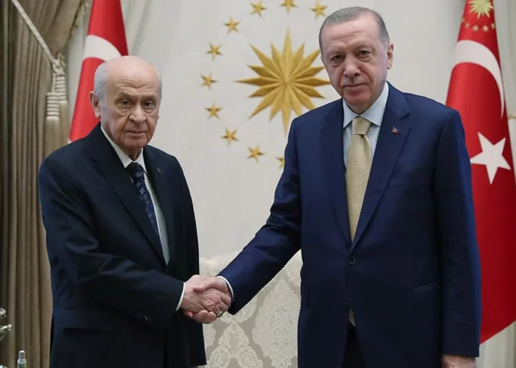 Anlaştılar! 28 büyükşehirde AK Parti, 2 şehirde MHP