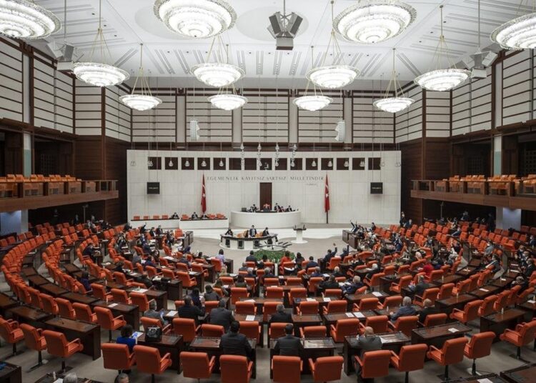 Meclis'teki 733 dokunulmazlık fezlekesinden 512'si HEDEP'in 1 Meclis’teki 733 dokunulmazlık fezlekesinden 512’si HEDEP’in