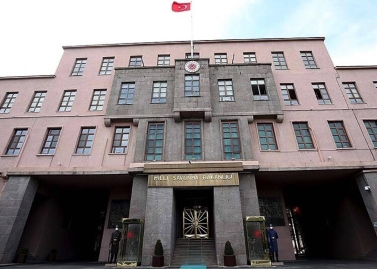 Tuzla Piyade Okulu’ndaki tartışmaya soruşturma ve görevden uzaklaştırma