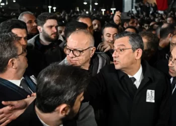 Şehit askerin ailesinden tepki: Özgür bey bizim ailenin de çocuğu, yapılanlar yanlıştı