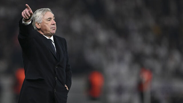 Real Madrid, Carlo Ancelotti ile nikah tazeledi 1 Real Madrid, Carlo Ancelotti ile nikah tazeledi