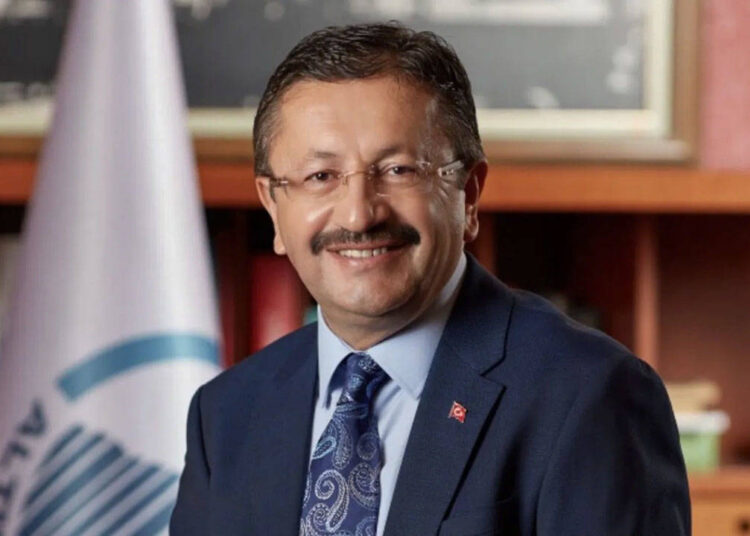 Eski Altındağ Belediye Başkanı Veysel Tiryaki, yeniden başkan adayı