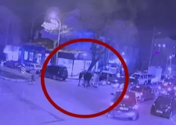 Astsubay, trafikte tartıştığı genci bacağından vurdu