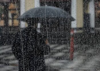 Meteoroloji'den kuvvetli yağış ve fırtına uyarısı 5 Meteoroloji’den kuvvetli yağış ve fırtına uyarısı