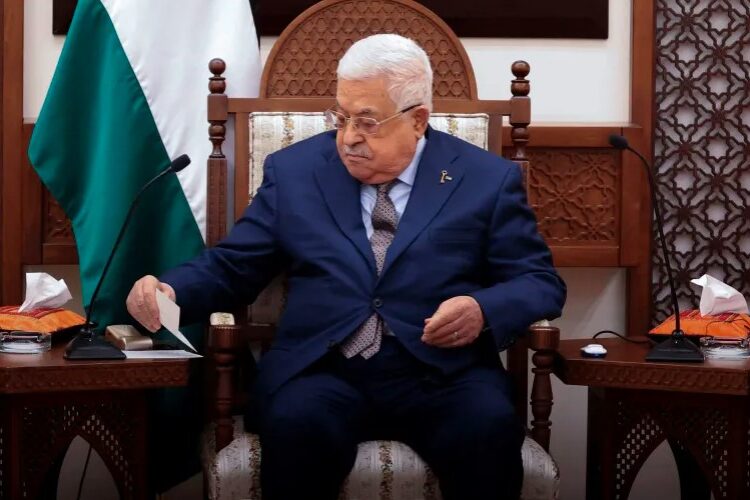 عباس يعلن 3 شروط لتولي السلطة مسؤولية غزة بعد الحرب