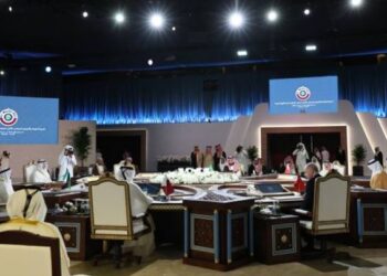  القمة الخليجية.. أردوغان وأمير قطر يدعوان إلى وقف مجازر غزة وإنهاء الاحتلال