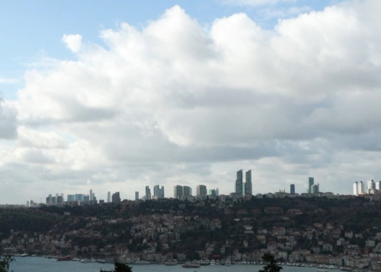 İstanbul'a beklenen yine olmadı: Silivri'ye kadar gelen kar, İstanbul'da yağmura dönüştü 1 İstanbul’a beklenen yine olmadı: Silivri’ye kadar gelen kar, İstanbul’da yağmura dönüştü