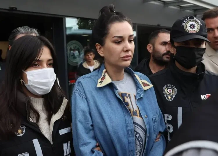 Dilan Polat soruşturması savcısı Gökalp Kökçü, mesleği bıraktı 1 Dilan Polat soruşturması savcısı Gökalp Kökçü, mesleği bıraktı