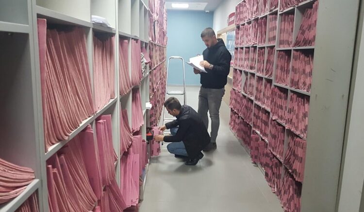 Her 4 kişiden biri icralık! Her gün 25 bin icra dosyası hazırlanıyor 1 Her 4 kişiden biri icralık! Her gün 25 bin icra dosyası hazırlanıyor