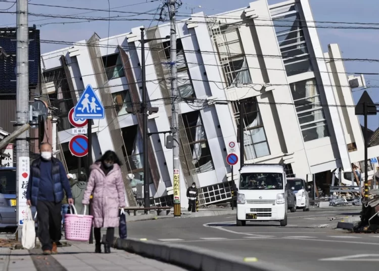 Japonya'daki depremlerde can kaybı 30’a yükseldi 1 Japonya’daki depremlerde can kaybı 30’a yükseldi