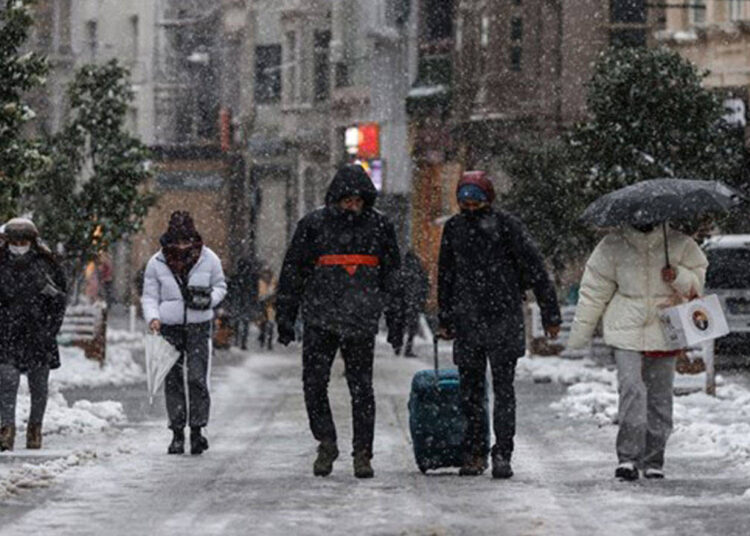 Meteoroloji'den İstanbul uyarısı: Kar dalgası geliyor 1 Meteoroloji’den İstanbul uyarısı: Kar dalgası geliyor