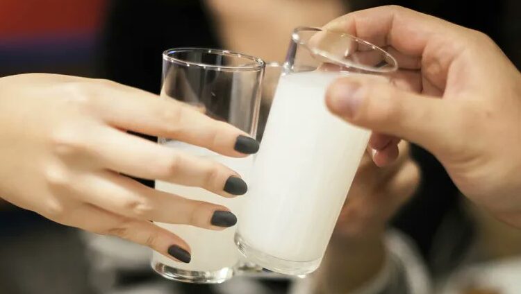 1 litre rakı 1000 liraya yaklaştı 1 1 litre rakı 1000 liraya yaklaştı