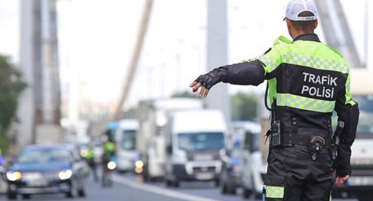Yeni yılda bir zam da trafik cezalarına 1 Yeni yılda bir zam da trafik cezalarına