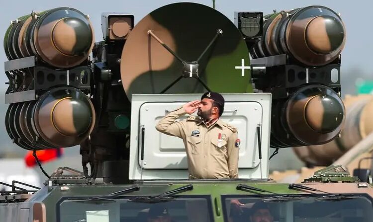 طهران تندد.. وباكستان “سنرد على أي تهور إيراني خاطئ”
