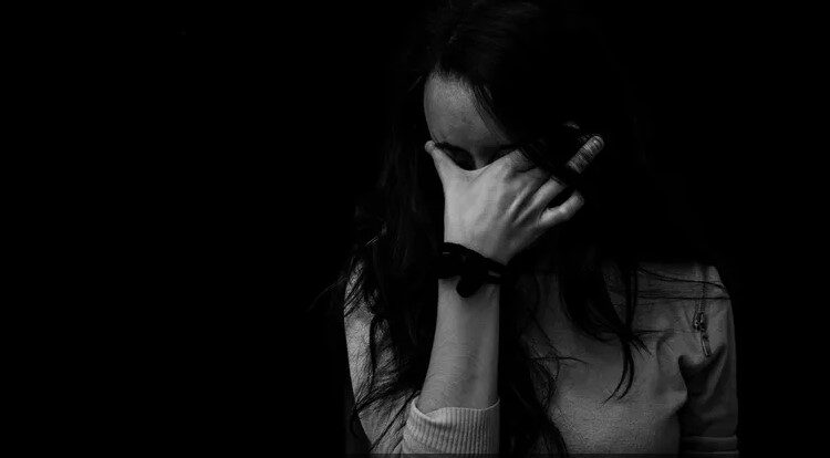 بفعل اليأس القاتل.. دولة عربية تسجل حالة انتحار كل 48 ساعة 1 بفعل اليأس القاتل.. دولة عربية تسجل حالة انتحار كل 48 ساعة