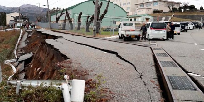 زلزال بقوة 7.4 درجات يضرب اليابان وتحذيرات من تسونامي 1 زلزال بقوة 7.4 درجات يضرب اليابان وتحذيرات من تسونامي