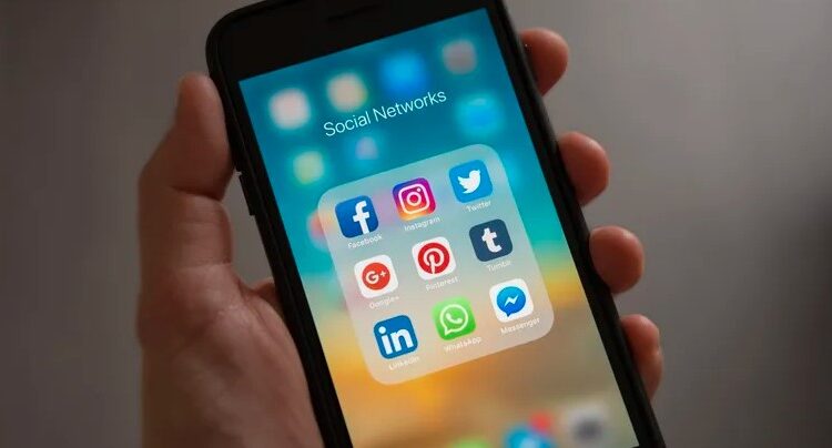 مراقبة بدون نشر.. هل انتهى عصر وسائل التواصل الاجتماعي؟ 1 مراقبة بدون نشر.. هل انتهى عصر وسائل التواصل الاجتماعي؟