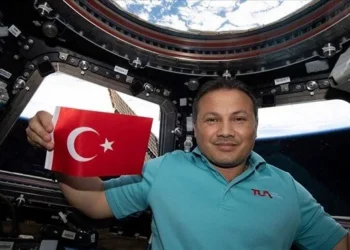 Astronot Alper Gezeravcı Dünya’ya döndü