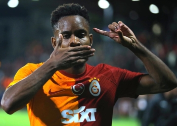 Galatasaray’da bir ayrılık daha!