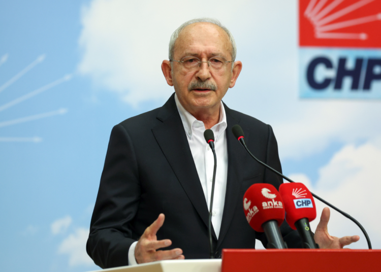 Kılıçdaroğlu: Seçim gezilerine katılmayacağım 1 Kılıçdaroğlu: Seçim gezilerine katılmayacağım