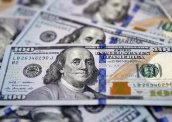 تركيا.. الدولار يجدد رقمه القياسي وبدأت أسعار الذهب بالارتفاع