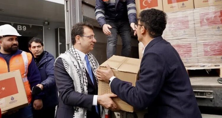 إمام أوغلو يعلن إرسال قافلة مساعدات إلى غزة 1 إمام أوغلو يعلن إرسال قافلة مساعدات إلى غزة