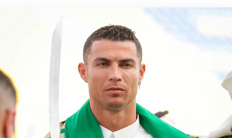 رونالدو يهنئ المسلمين بمناسبة حلول شهر رمضان (شاهد) 1 رونالدو يهنئ المسلمين بمناسبة حلول شهر رمضان (شاهد)