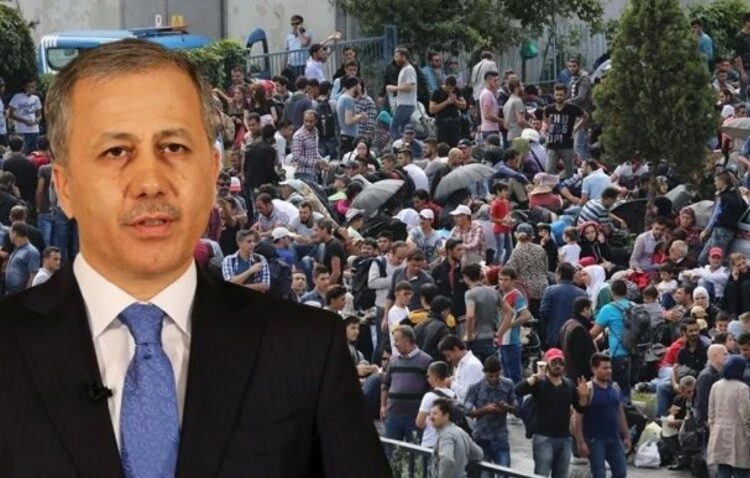 وزير الداخلية التركي يعلن عن عدد السوريين والأجانب في إسطنبول 1 وزير الداخلية التركي يعلن عن عدد السوريين والأجانب في إسطنبول