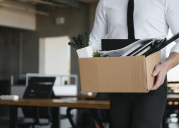 باحثون يابانيون يبتكرون أداة ذكاء اصطناعي تتنبأ بموعد استقالة الموظفين