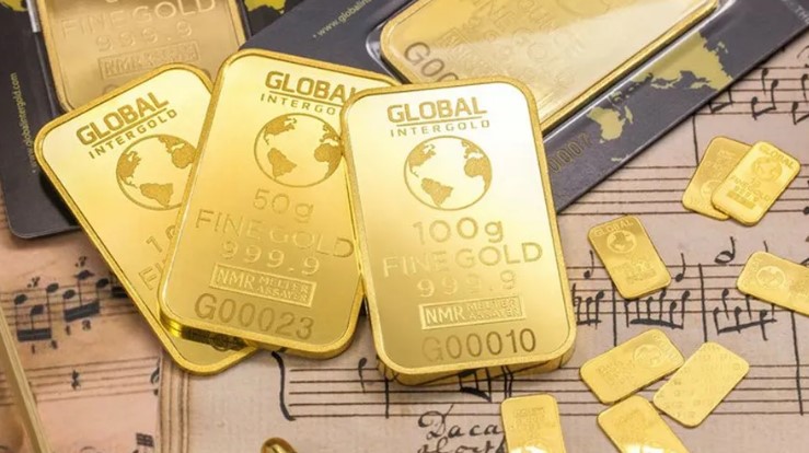 الذهب يواصل ارتفاعاته القياسية.. والنفط يعزز مكاسبه 1 الذهب يواصل ارتفاعاته القياسية.. والنفط يعزز مكاسبه