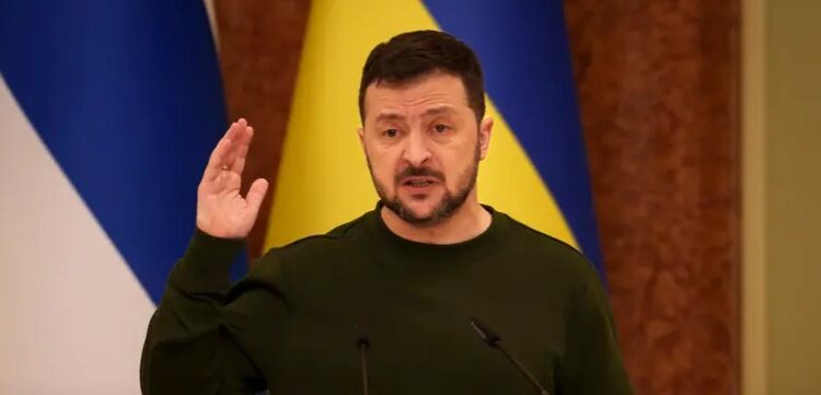زيلينسكي: ليس لدينا ذخيرة لشن هجوم.. وأميركا ستوافق على دعمنا 1 زيلينسكي: ليس لدينا ذخيرة لشن هجوم.. وأميركا ستوافق على دعمنا