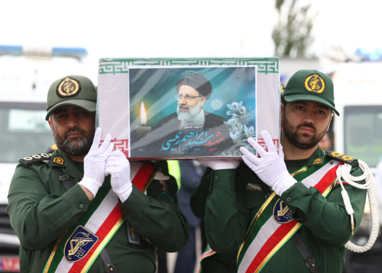 إيران تعلن تفاصيل جديدة في حادث تحطم المروحية الرئاسية 1 إيران تعلن تفاصيل جديدة في حادث تحطم المروحية الرئاسية