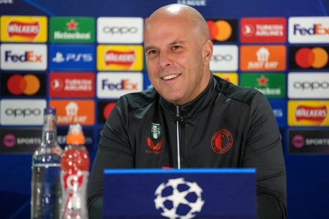 ليفربول يعلن رسميا آرني سلوت خليفة ليورجن كلوب 1 ليفربول يعلن رسميا آرني سلوت خليفة ليورجن كلوب