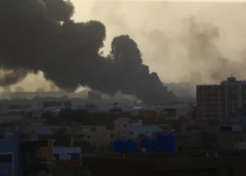 بعد تعرضه إلى قتل و أسر ضباط و جنود..الجيش يغير على أكبر مصفاة للنفط في السودان