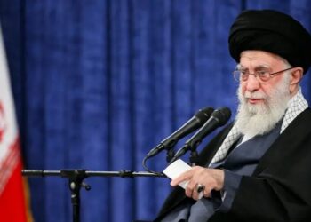 أول تعليق لخامنئي بعد حادث رئيسي: إدارة الدولة لن تتأثر