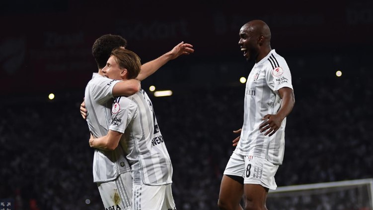 بشكتاش بطلاً لكأس تركيا على حساب طرابزون ببصمة غزال والمصراتي 1 بشكتاش بطلاً لكأس تركيا على حساب طرابزون ببصمة غزال والمصراتي