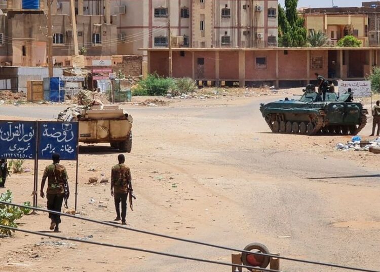 وسط تحذيرات أمريكية من "الأسوأ"..احتدام المعارك وسط السودان 1 وسط السودان
