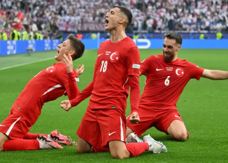 بثلاثية رائعة.. تركيا تستهل مشوارها الأوروبي بفوز ثمين على جورجيا 1 بثلاثية رائعة.. تركيا تستهل مشوارها الأوروبي بفوز ثمين على جورجيا