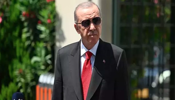 أردوغان يؤكد استعداد بلاده للتطبيع مع النظام السوري.. "يمكننا اللقاء مع الأسد" 1 أردوغان يؤكد استعداد بلاده للتطبيع مع النظام السوري.. “يمكننا اللقاء مع الأسد”
