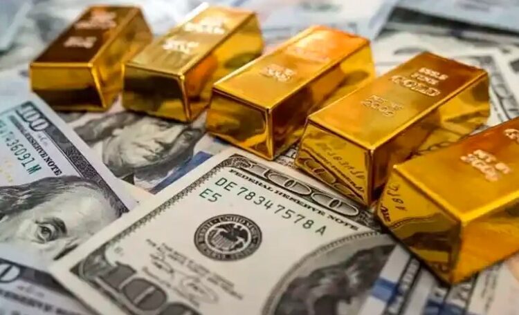 الدولار يتراجع والذهب إلى ارتفاع طفيف وسط ترقب بيانات التضخم بأمريكا 1 الدولار يتراجع والذهب إلى ارتفاع طفيف وسط ترقب بيانات التضخم بأمريكا