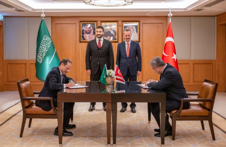 السعودية وتركيا توقعان اتفاقيات دفاعية بين بحضور خالد بن سلمان 1 السعودية وتركيا توقعان اتفاقيات دفاعية بين بحضور خالد بن سلمان