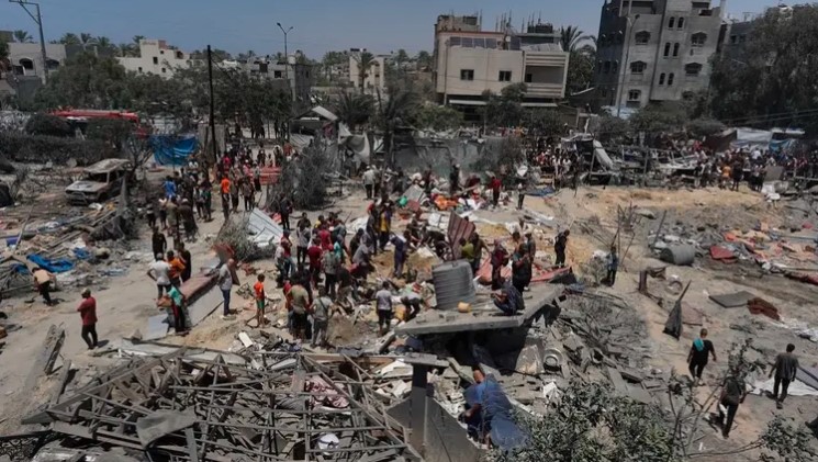 الأمم المتحدة: نزوح 180 ألف شخص في خان يونس خلال 4 أيام 1 الأمم المتحدة: نزوح 180 ألف شخص في خان يونس خلال 4 أيام