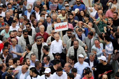 Muhalefetin adayı Kemal Kılıçdaroğlu: Tarih mi olacak, tarih mi yazacak? 5 Muhalefetin adayı Kemal Kılıçdaroğlu: Tarih mi olacak, tarih mi yazacak?