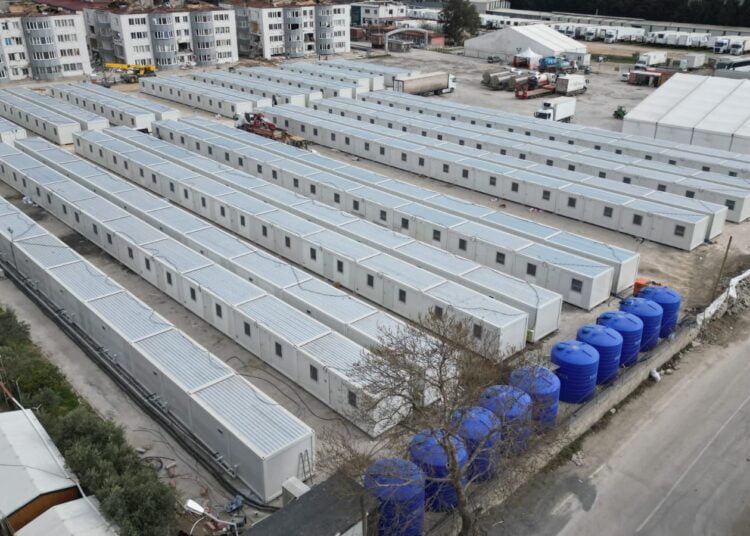 Deprem bölgesinde 26 bin 938 konteynerin kurulumu tamamlandı 1 Deprem bölgesinde 26 bin 938 konteynerin kurulumu tamamlandı