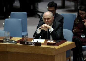 BM’den Sinirlioğlu’na Afganistan’da özel görev