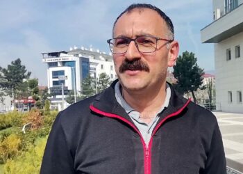 İsmi yüzünden başına gelmeyen kalmadı 2 İsmi yüzünden başına gelmeyen kalmadı